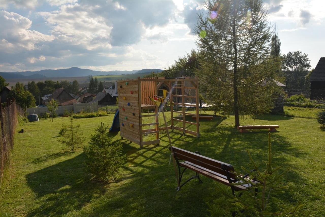 Trinity Log Cabin Wellness Resort Štrba Eksteriør billede